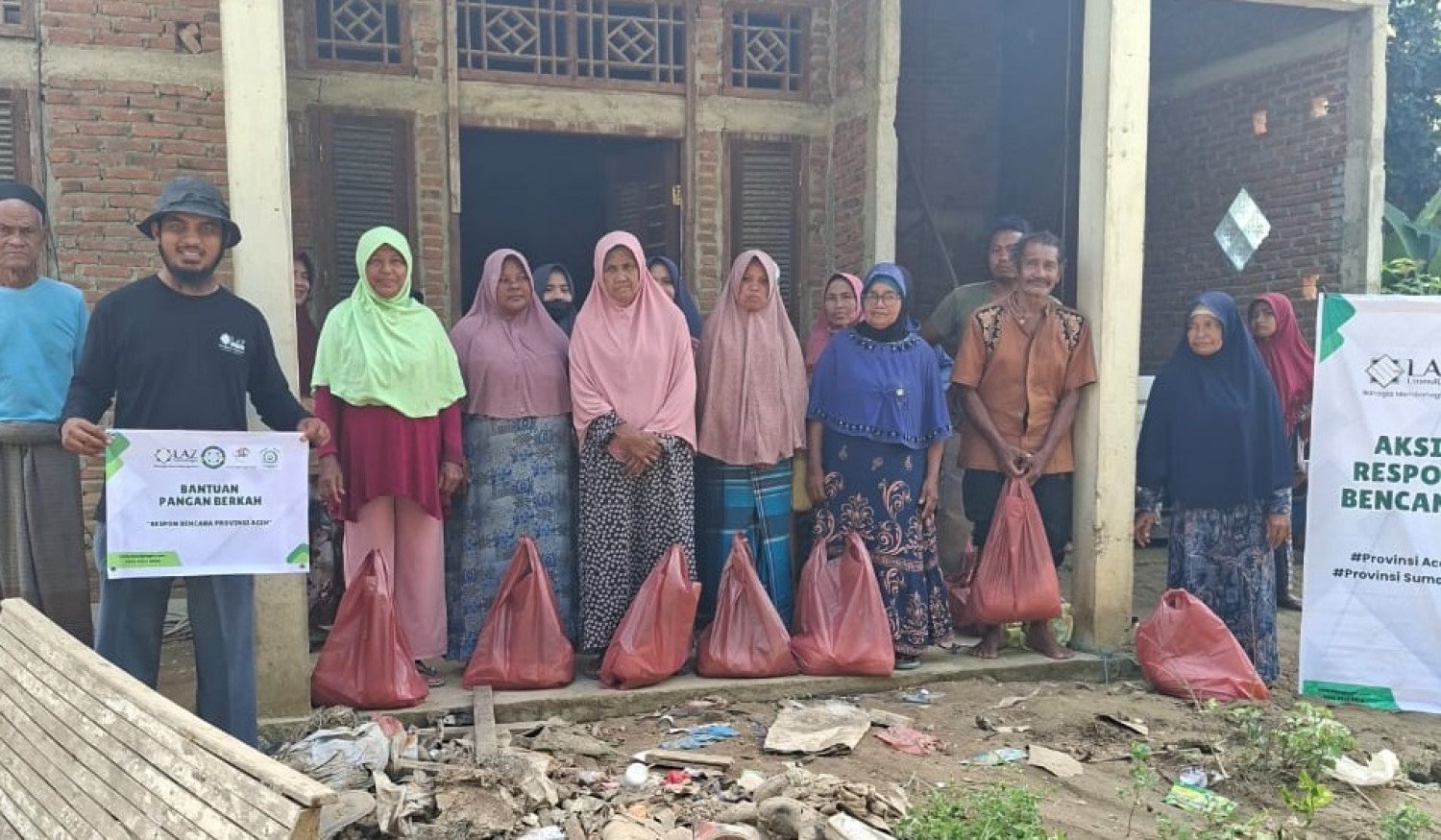 LAZ Ummul Quro Bogor Salurkan Bantuan untuk Warga Terdampak Banjir dan Longsor di Aceh Utara